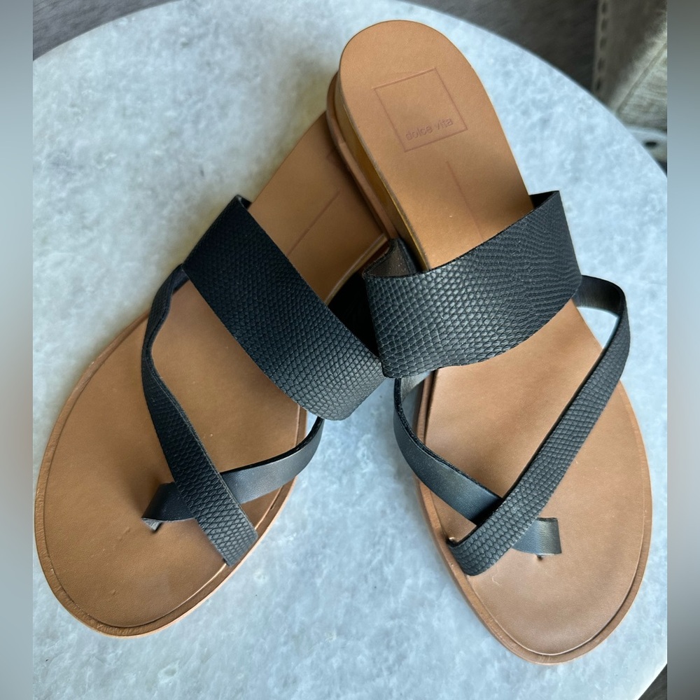Dolce Vita Paddy Sandals NWOT